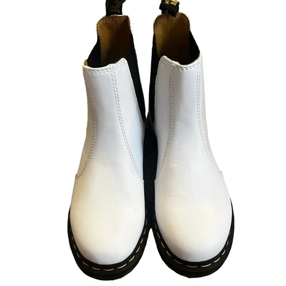 Dr. Marten Womens Yellow Stitch Smooth Leather White Chelsea Boots, Sz 9, NWOB - Picture 3 of 15